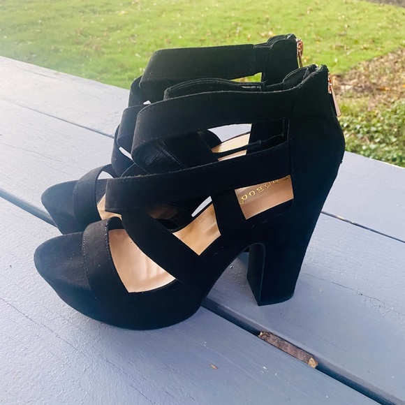 BAMBOO® Women's Simple Platform Chunky Heel Sandal, Black S/ 8.5 - Picture 6 of 14